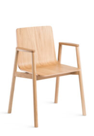 Fameg design horeca stoel | Atu met armleuningen | houten zitting